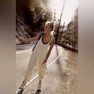 NWOT FREE PEOPLE MOVEMENT OATMEAL HEATHER HOT SHOT ONESIE JUMPSUIT